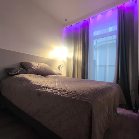 Klimatyczny Z Tarasem Na Dachu Apartment